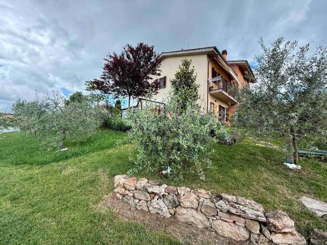Villa Schiera in vendita a Sarteano, Toscana