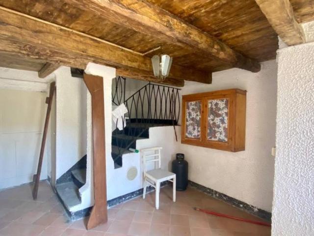 Villa Schiera in vendita a Bastia Sottana, Sassello