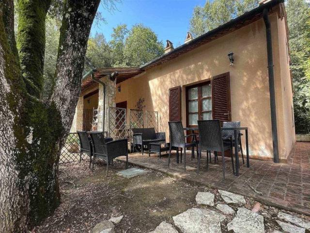 Villa Schiera in vendita a Sassetta, Toscana