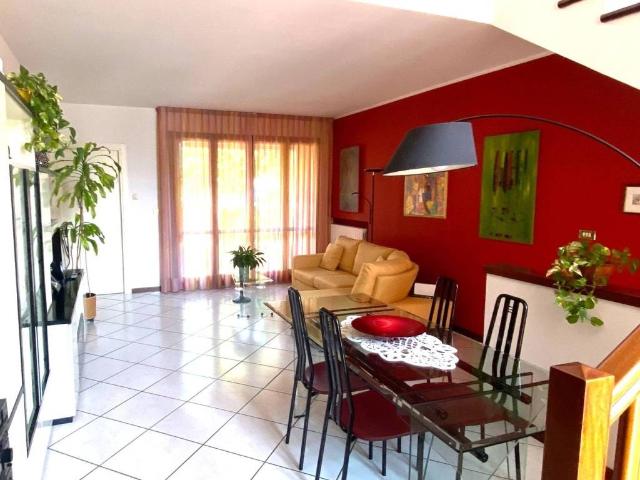 Villa Schiera in vendita a Unione di comuni Terre di Castelli, Savignano Sul Panaro