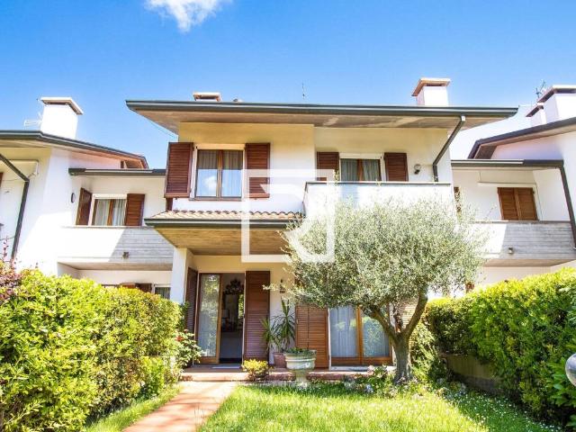 Villa Schiera in vendita a Savignano Sul Rubicone, Reggio Emilia