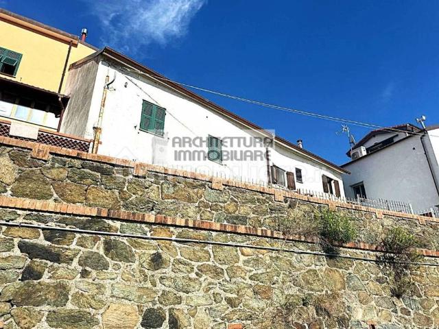 Villa Schiera in vendita a Madonna del Monte, Albisola Capo
