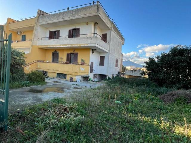 Villa Schiera in vendita a Scafati, Campania