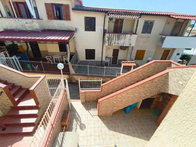 Villa Schiera in vendita a La Petrosa, Calabria