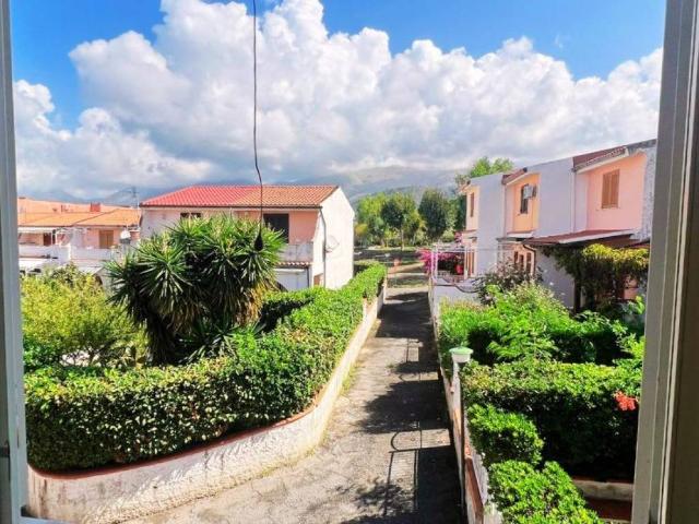 Villa Schiera in vendita a Centro Storico, Calabria