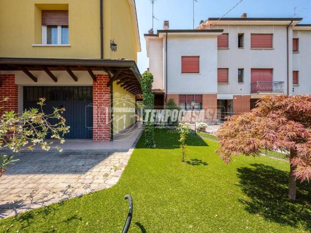 Villa Schiera in vendita a Tresinaro - Secchia, Re