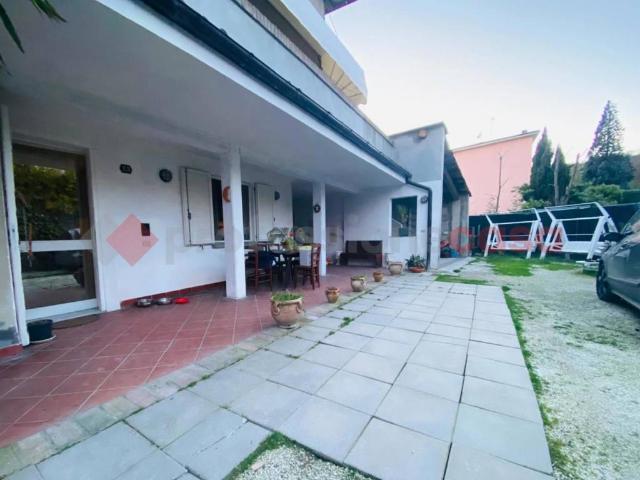 Villa Schiera in vendita a Tresinaro - Secchia, Re