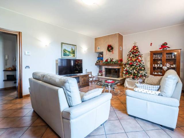 Villa Schiera in vendita a Tresinaro - Secchia, Re