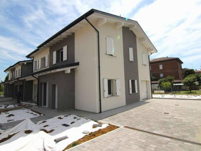 Villa Schiera in vendita a Tresinaro - Secchia, Re
