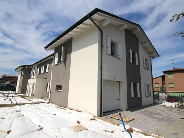 Villa Schiera in vendita a Tresinaro - Secchia, Re