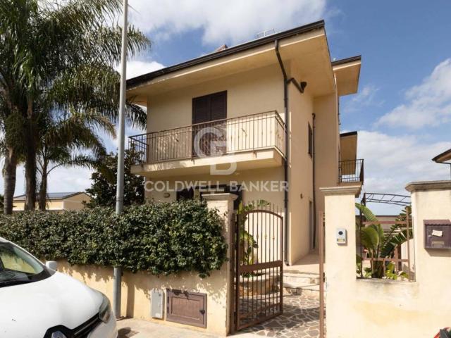 Villa Schiera in vendita a Cava D'aliga, Sicilia