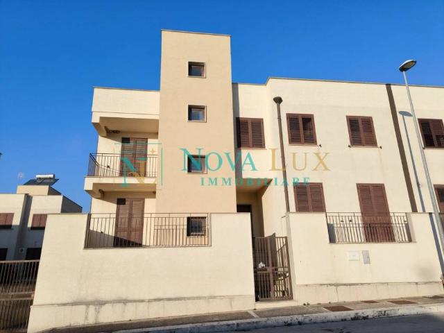 Villa Schiera in vendita a Cava D'aliga, Sicilia