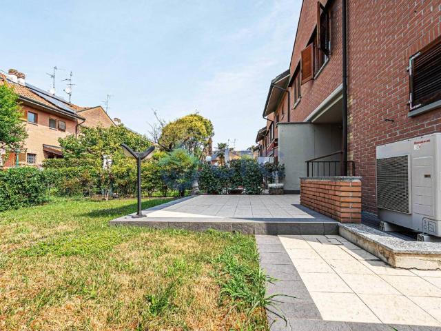 Villa Schiera in vendita a Rovagnasco, Segrate
