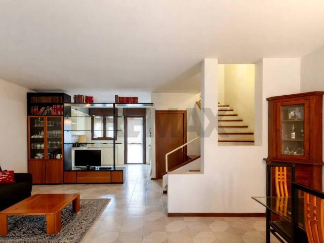 Villa Schiera in vendita a Redecesio, Segrate