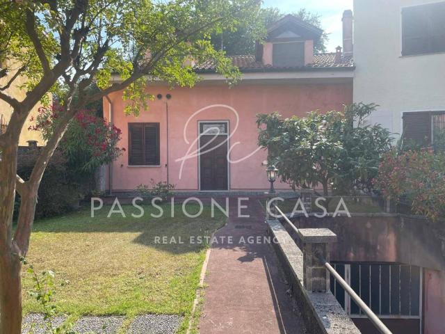 Villa Schiera in vendita a Rovagnasco, Segrate