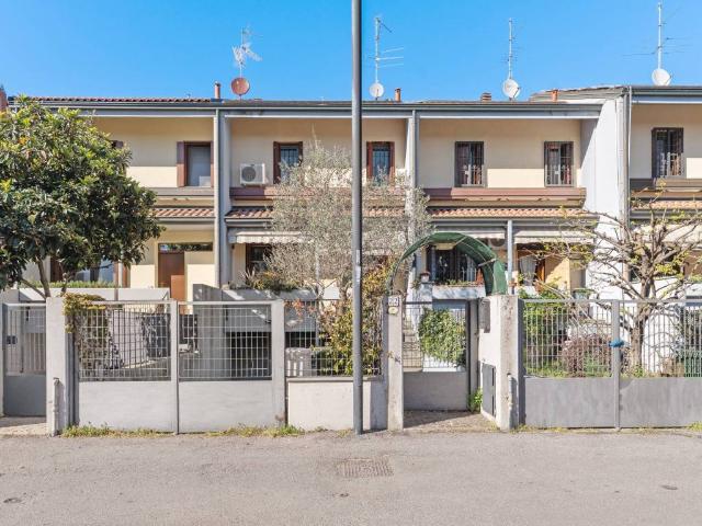 Villa Schiera in vendita a Redecesio, Segrate
