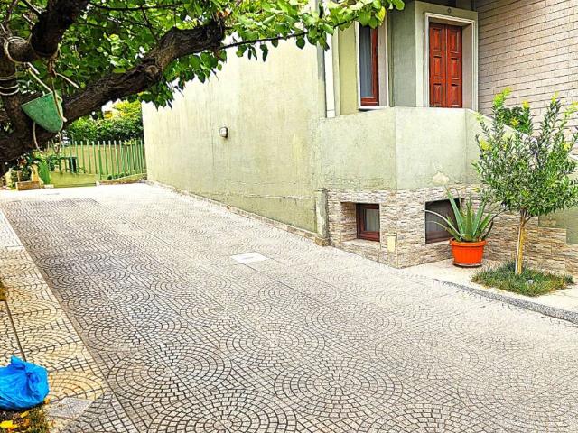 Villa Schiera in vendita a Selargius, Sardigna/Sardegna