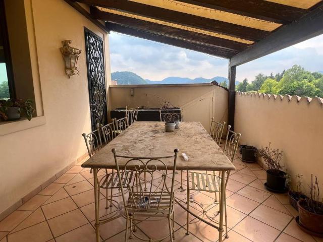 Villa Schiera in vendita a Selvazzano Dentro, Veneto