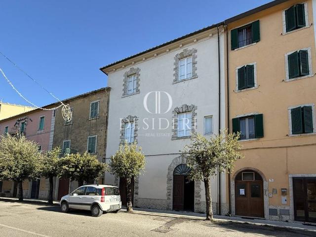 Villa Schiera in vendita a Unione dei Comuni Montani Amiata Grossetana, Semproniano