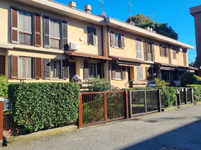 Villa Schiera in vendita a Senaghino, Senago