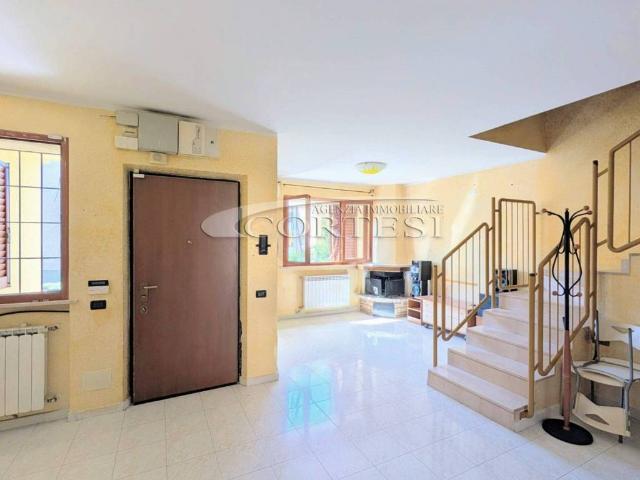 Villa Schiera in vendita a Marche, Ancona