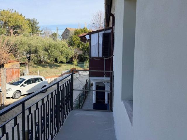 Villa Schiera in vendita a Sant'Angelo, Marche