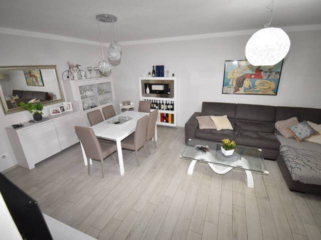 Villa Schiera in vendita a Vaiana, Forte Dei Marmi