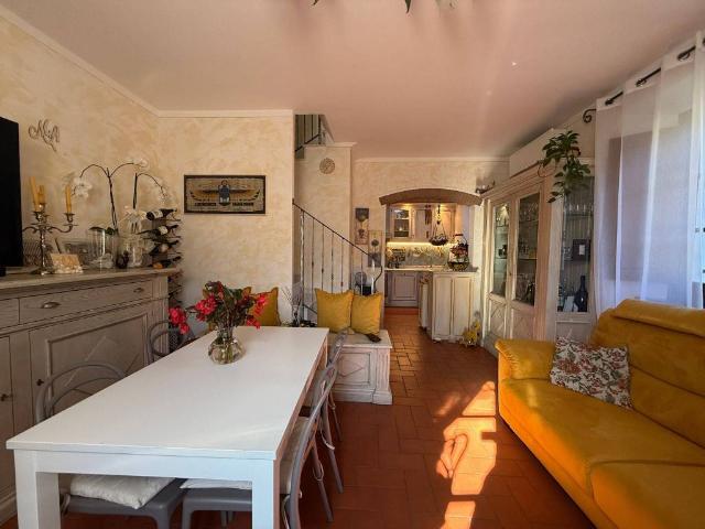 Villa Schiera in vendita a Pozzi, Seravezza