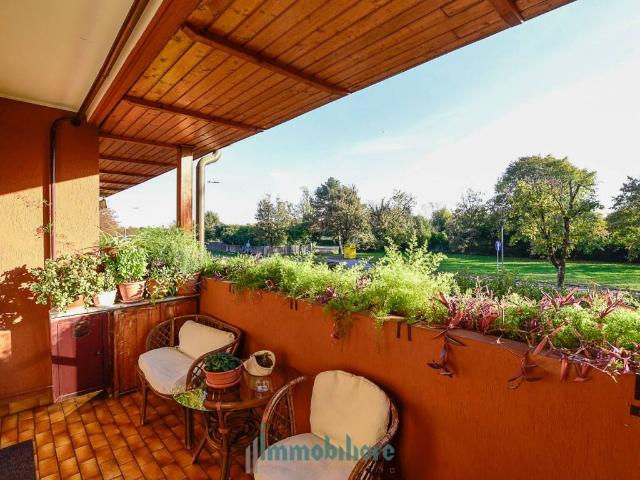 Villa Schiera in vendita a Seregno, Lombardia