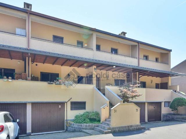 Villa Schiera in vendita a Seregno, Lombardia