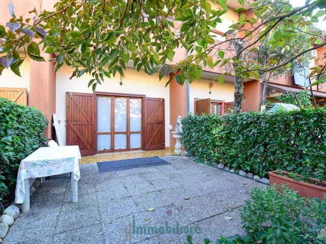 Villa Schiera in vendita a Seregno, Lombardia