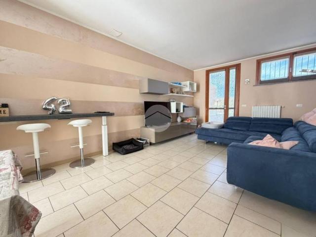 Villa Schiera in vendita a Sergnano, Lombardia