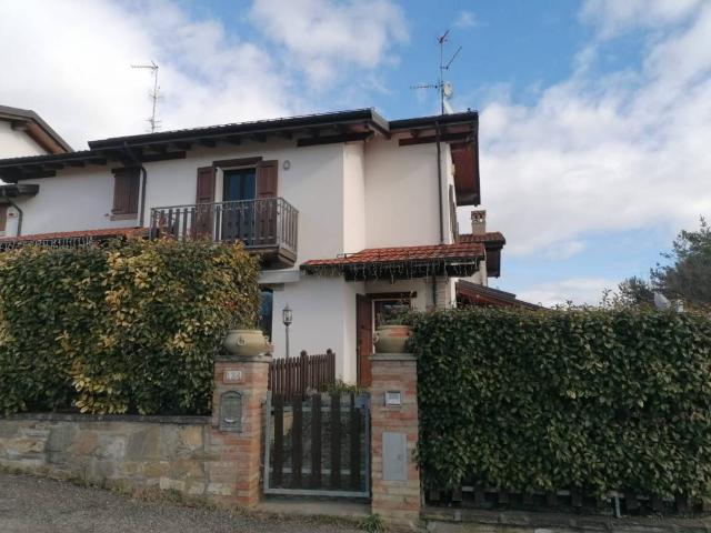 Villa Schiera in vendita a Unione dei comuni del Frignano, Serramazzoni