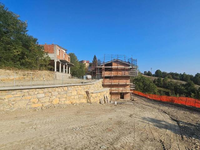 Villa Schiera in vendita a Faeto, Serramazzoni