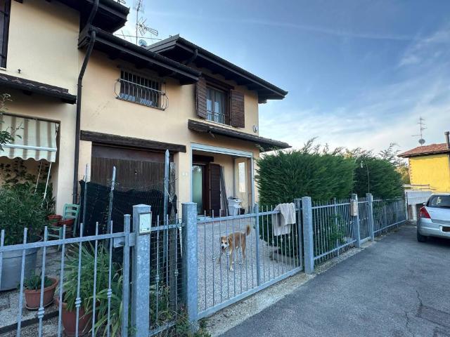 Villa Schiera in vendita a Unione dei comuni del Frignano, Serramazzoni