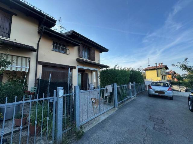 Villa Schiera in vendita a Unione dei comuni del Frignano, Serramazzoni