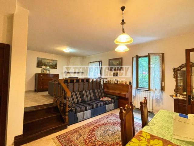 Villa Schiera in vendita a Unione dei comuni del Frignano, Serramazzoni
