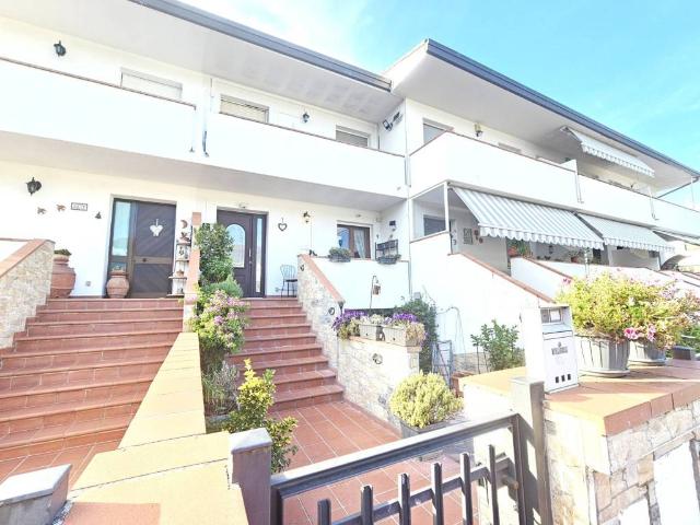 Villa Schiera in vendita a Stazione Masotti, Serravalle Pistoiese