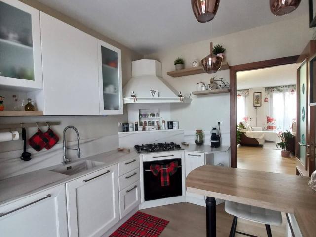 Villa Indipendente in vendita a Marche, Fermo