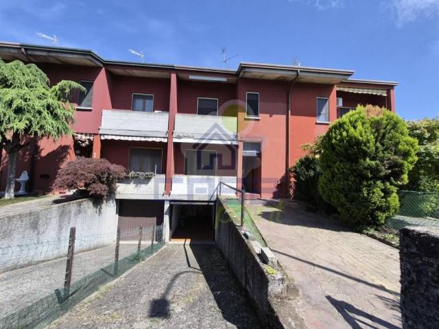 Villa Schiera in vendita a Sesto Ed Uniti, Lombardia