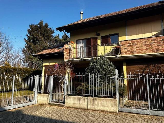 Villa Schiera in vendita a Piemonte, Torino