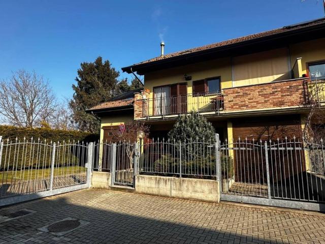 Villa Schiera in vendita a Piemonte, Torino