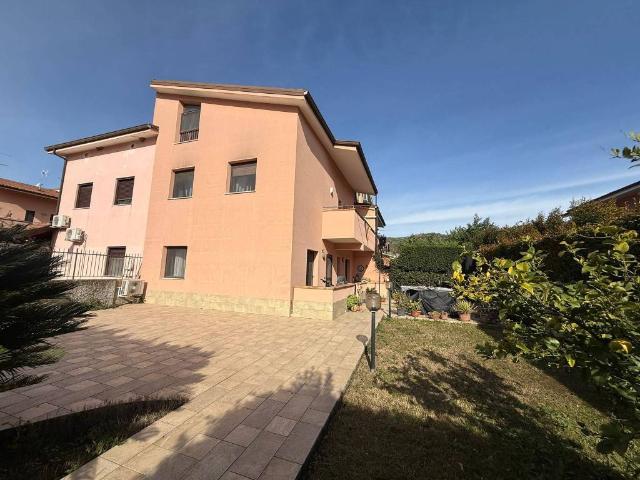 Villa Schiera in vendita a Calabria, Catanzaro