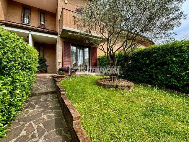 Villa Schiera in vendita a Seveso, Lombardia