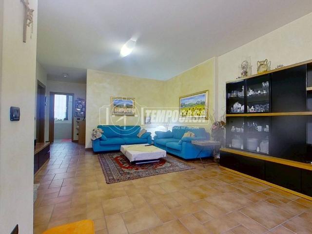 Villa Schiera in vendita a Seveso, Lombardia