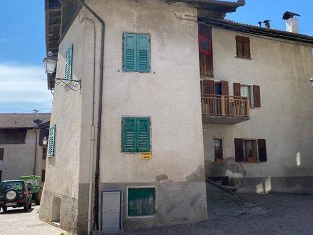 Villa Schiera in vendita a Comunità della Val di Non, Sfruz