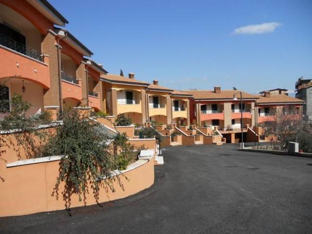 Villa Schiera in vendita a Sgurgola, Lazio