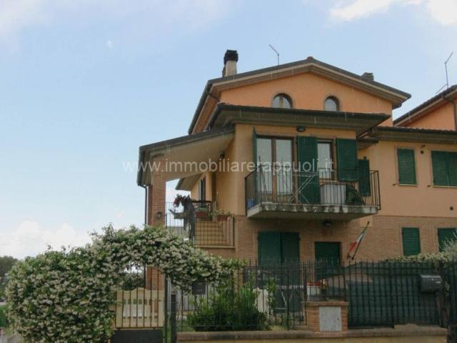 Villa Schiera in vendita a Pieve Di Sinalunga, Toscana