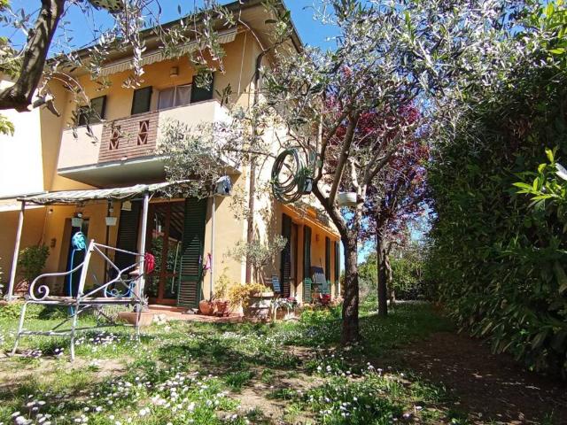 Villa Schiera in vendita a Pieve Di Sinalunga, Toscana