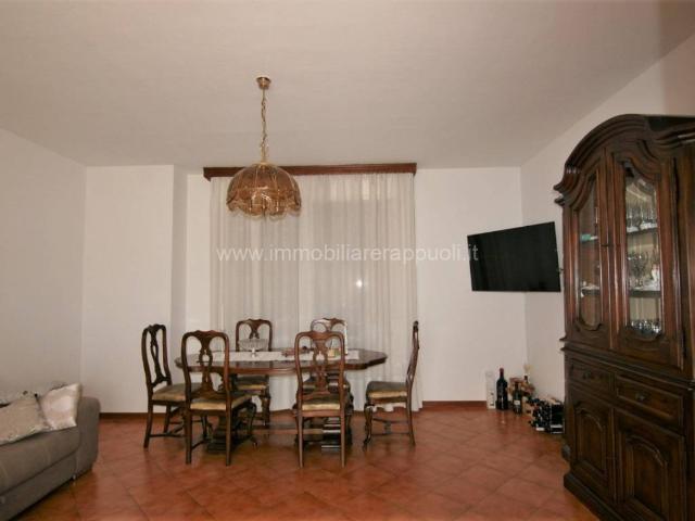 Villa Schiera in vendita a Pieve Di Sinalunga, Toscana